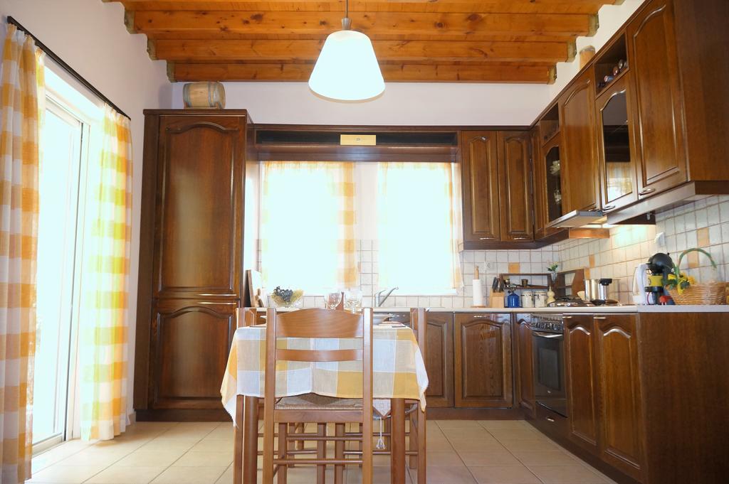 Villa The Platanus Tree Kato Vasiliki エクステリア 写真
